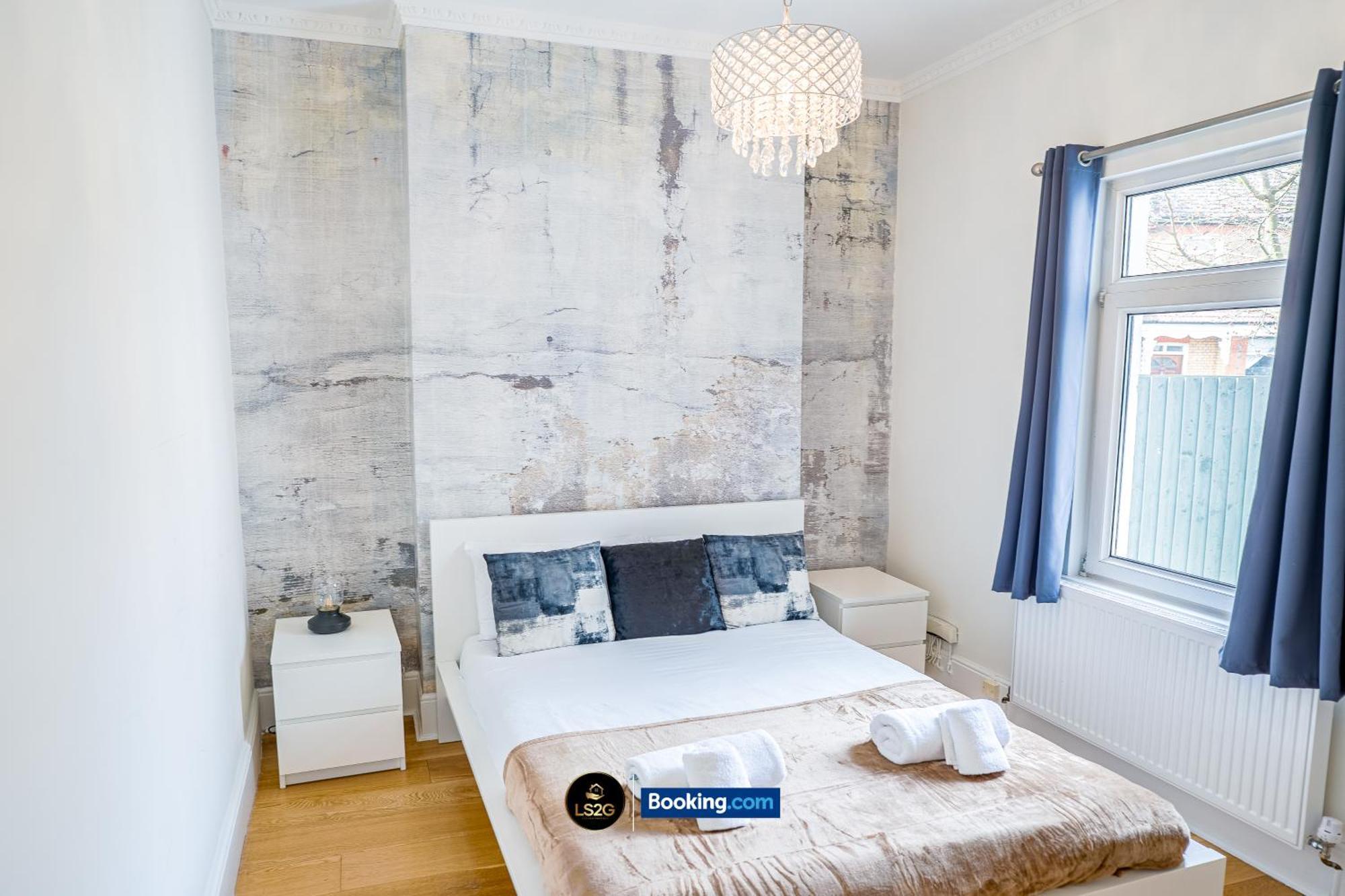 Stunning House By Ls2G Short Lets & Serviced Accommodation Greater London With Free Wifi Exterior foto